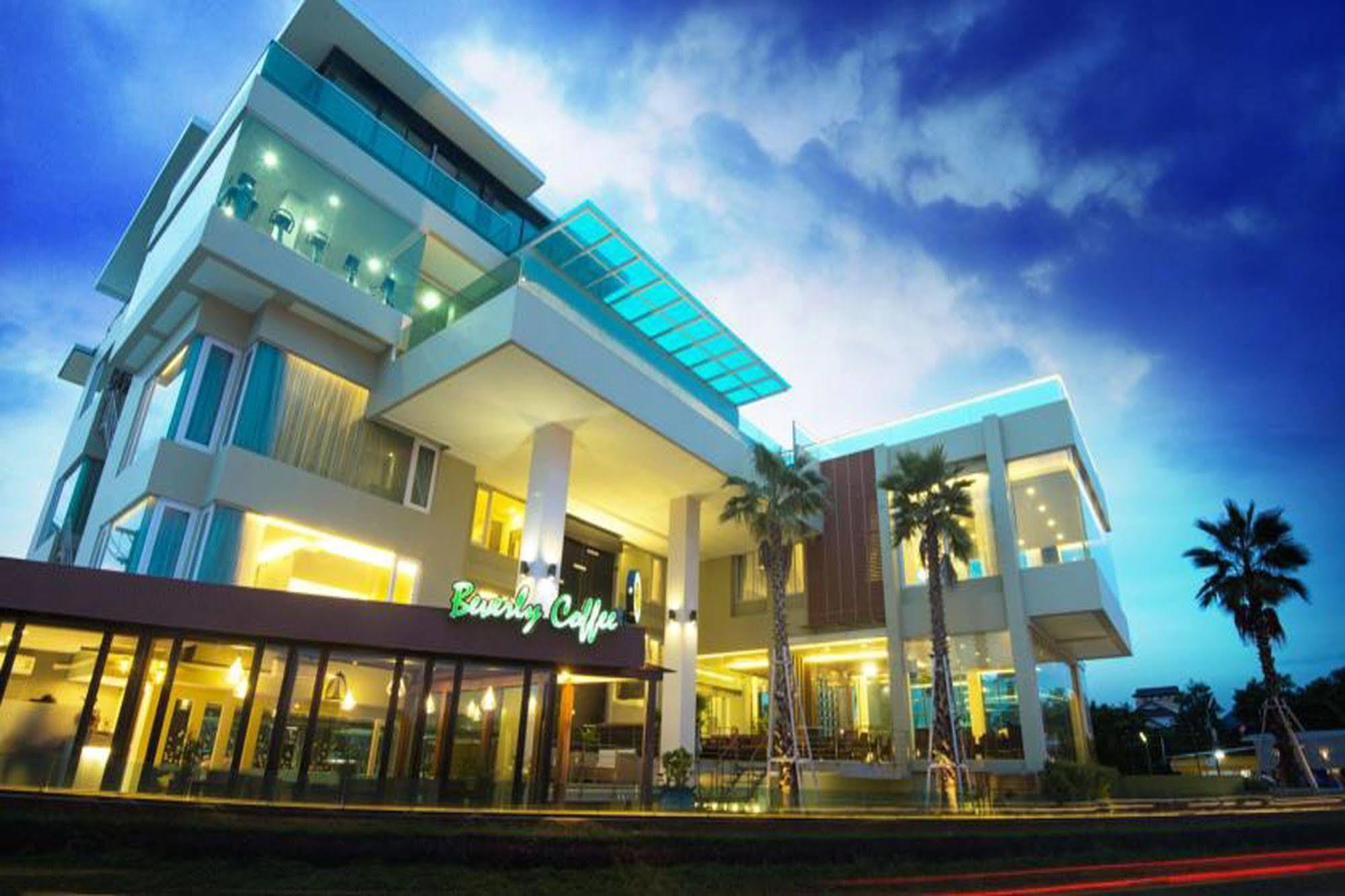 The Beverly Hills Hotel Nakhon Ratchasima Luaran gambar